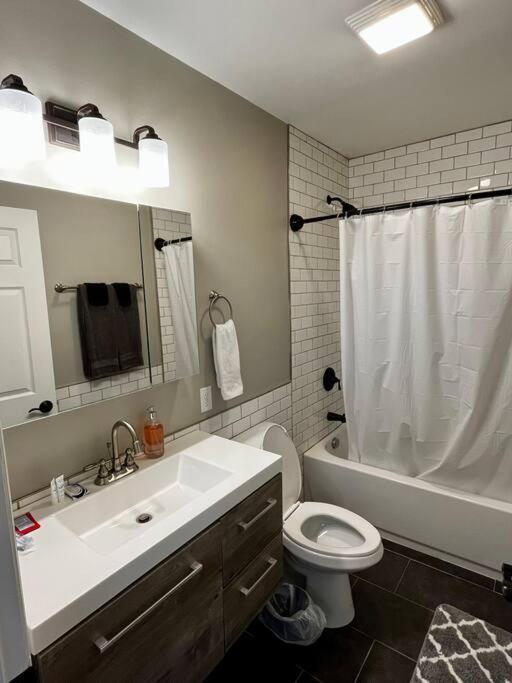Downtown Albany 2 Bedroom + Workstation @ The Mark Bagian luar foto