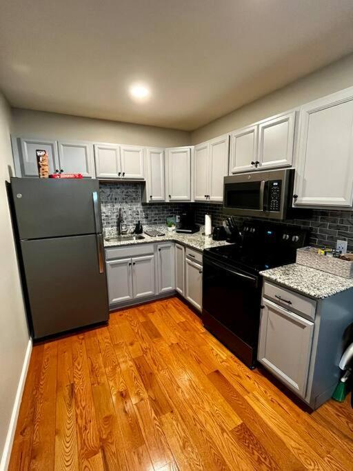 Downtown Albany 2 Bedroom + Workstation @ The Mark Bagian luar foto