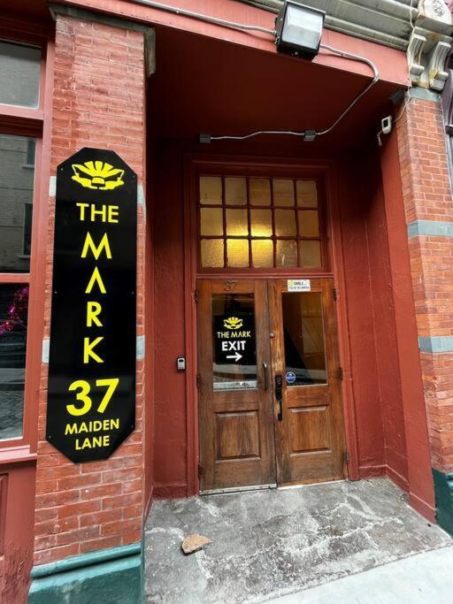 Downtown Albany 2 Bedroom + Workstation @ The Mark Bagian luar foto